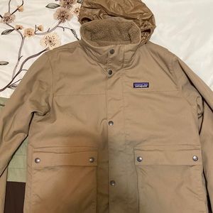 Men’s Patagonia winter coat. Gently worn one season.
